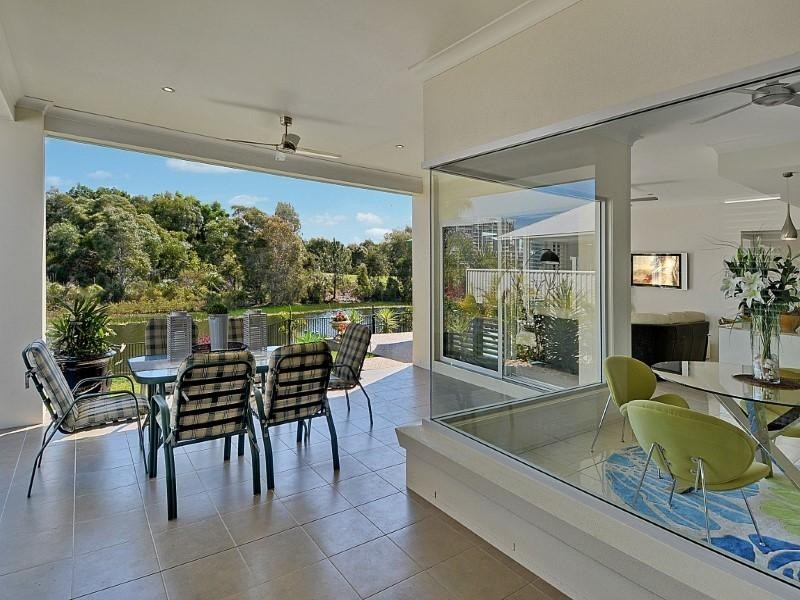 8 Millennium Circuit, Pelican Waters QLD 4551