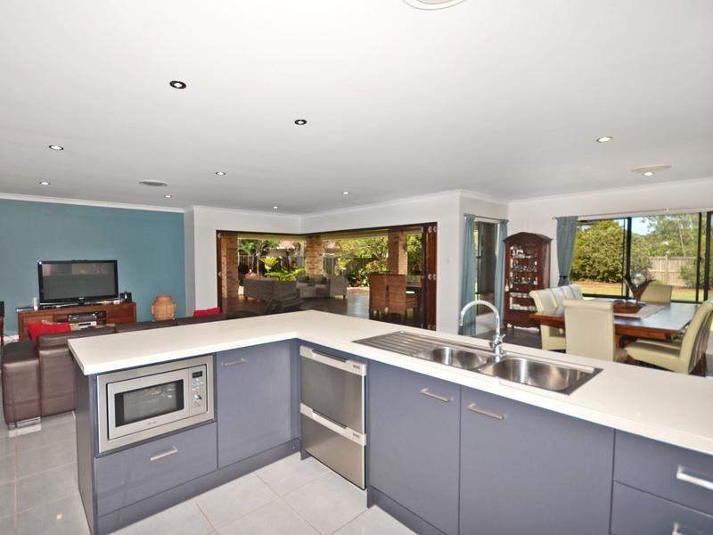 60 Mimosa Crescent, Currimundi QLD 4551