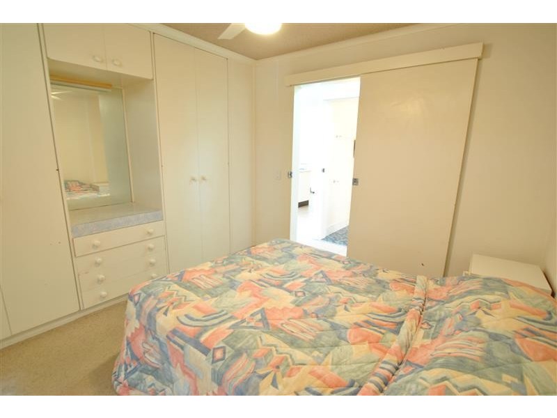 2/ 12 Esplanade Headland, Kings Beach QLD 4551