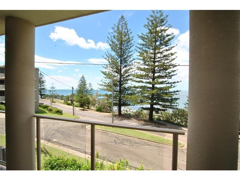 2/ 12 Esplanade Headland, Kings Beach QLD 4551