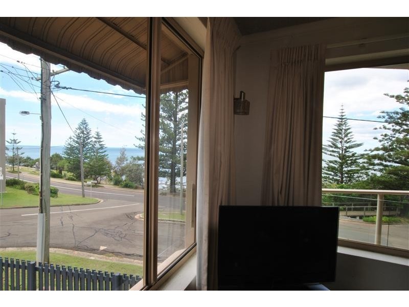 2/ 12 Esplanade Headland, Kings Beach QLD 4551