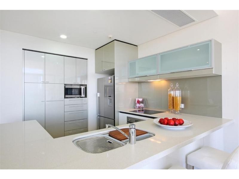 1 4 Tay Avenue, Caloundra QLD 4551