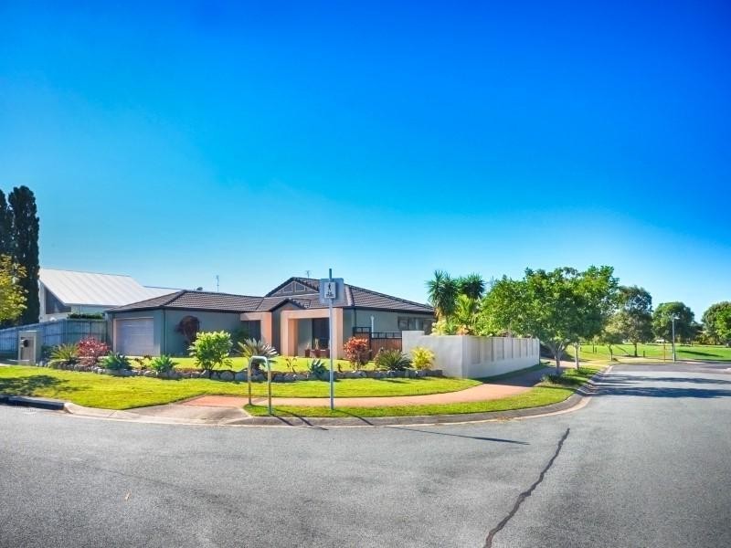 32 Montserrat Crescent, Caloundra West QLD 4551