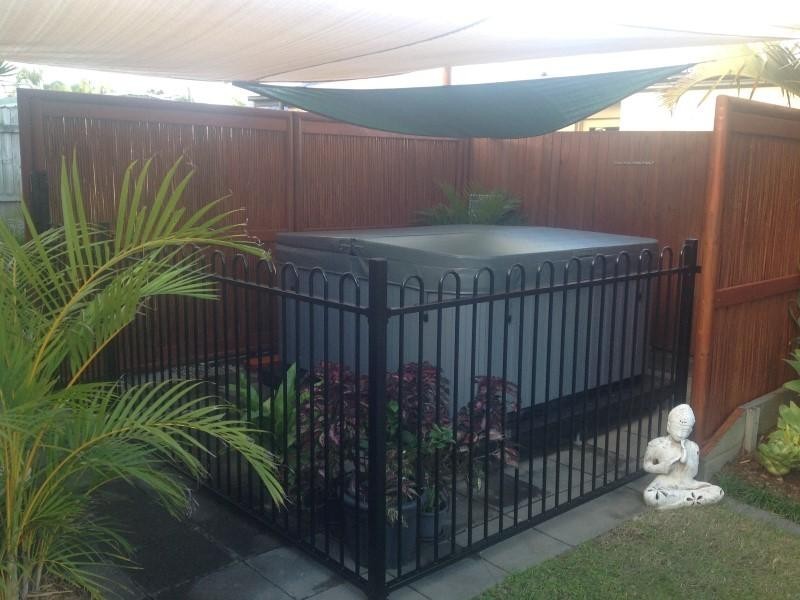 32 Montserrat Crescent, Caloundra West QLD 4551