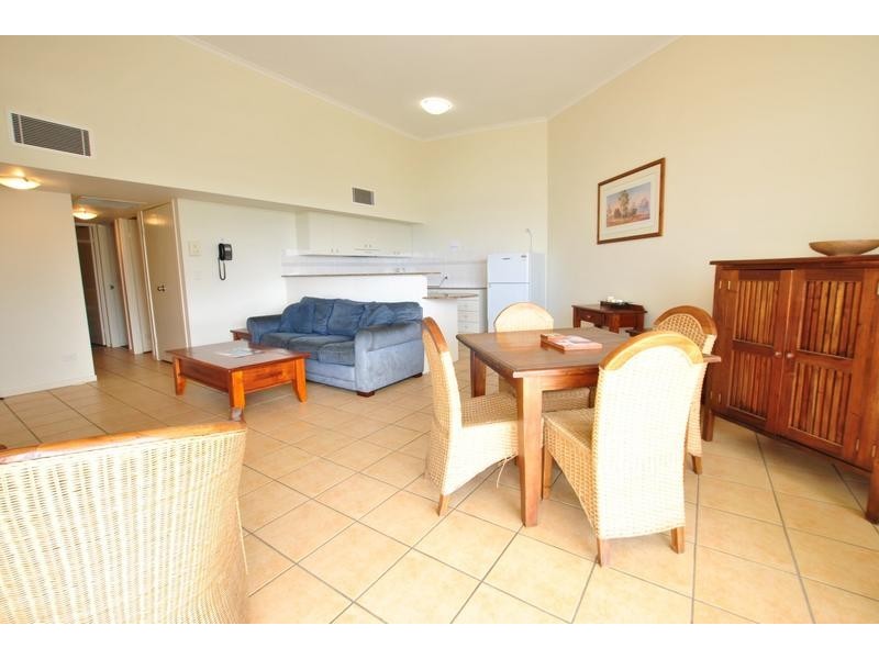 302/ 89 Esplanade, Golden Beach QLD 4551
