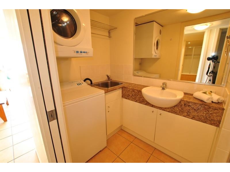 302/ 89 Esplanade, Golden Beach QLD 4551