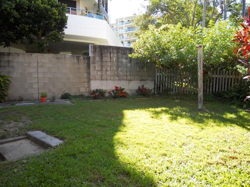 9 Moreton Parade, Kings Beach QLD 4551