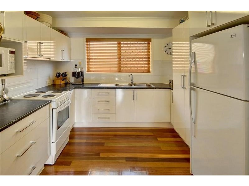 2/ 26 Moreton Bay Drive, Caloundra West QLD 4551