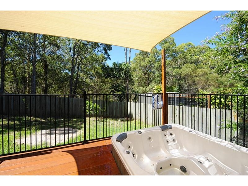 6 Mornington Court, Little Mountain QLD 4551