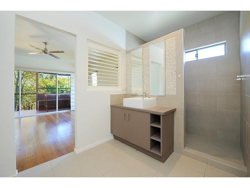 6 Mornington Court, Little Mountain QLD 4551