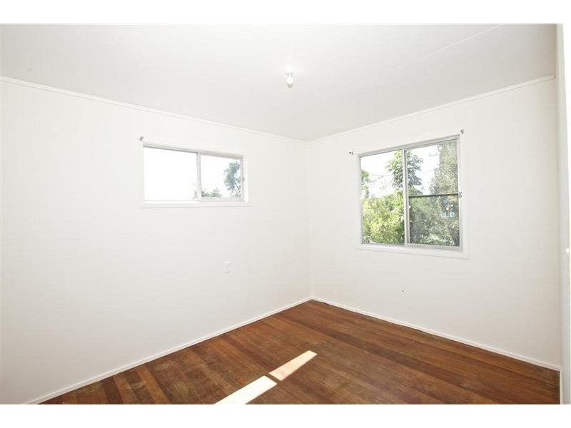 13 Nelson Street, Golden Beach QLD 4551