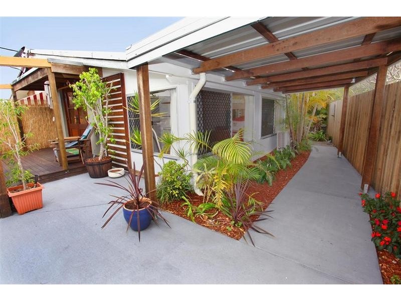 2/ 30 Nelson Street, Golden Beach QLD 4551