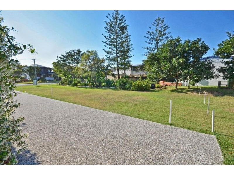 Dicky Beach QLD 4551