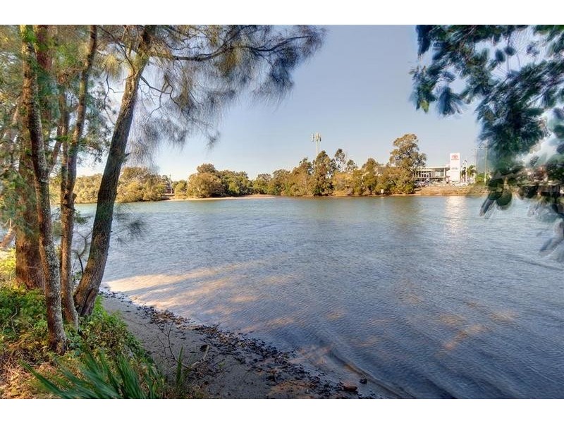 669 Nicklin Way, Wurtulla QLD 4575