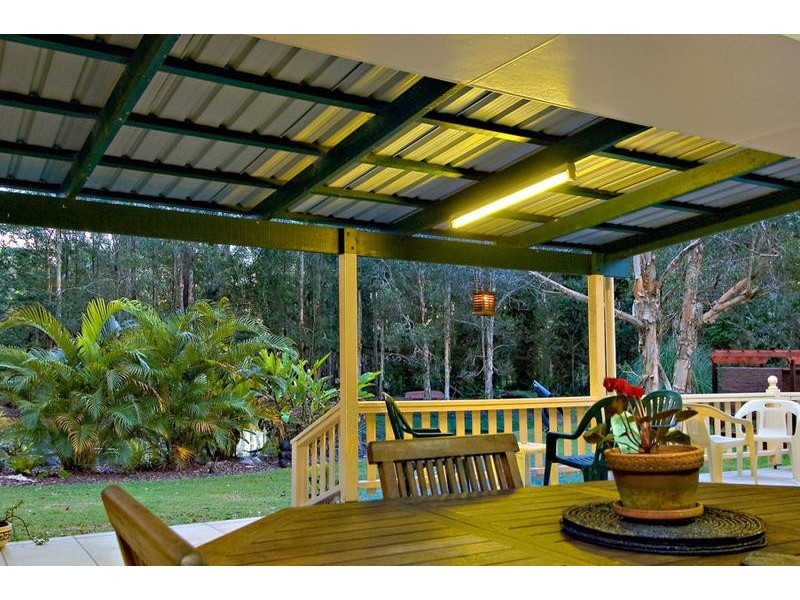 16 Nicolle Court, Mooloolah Valley QLD 4553