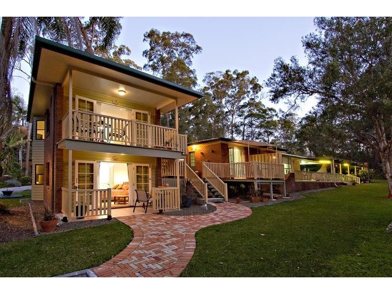 16 Nicolle Court, Mooloolah Valley QLD 4553
