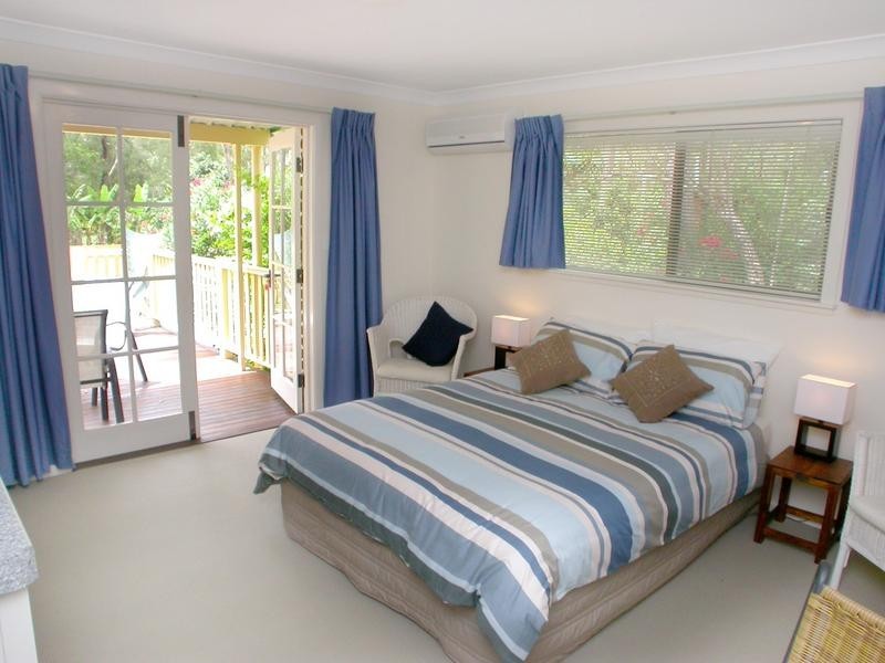 16 Nicolle Court, Mooloolah Valley QLD 4553