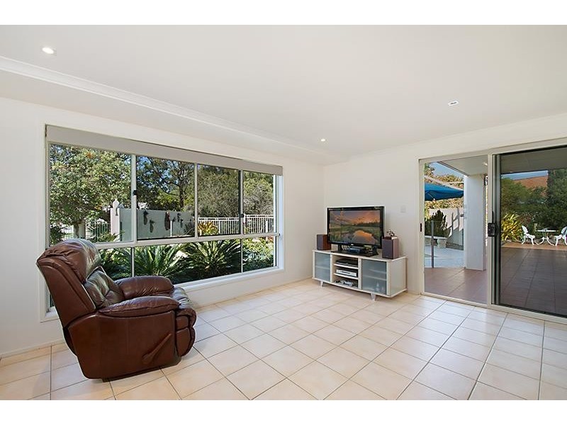 8 Norfolk Court, Pelican Waters QLD 4551