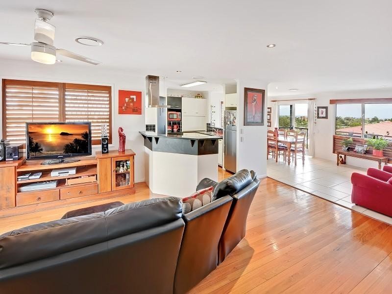 30 Normandy Crescent, Aroona QLD 4551