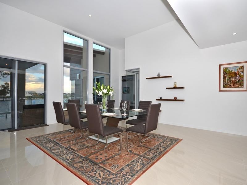 14 North Point Crescent, Pelican Waters QLD 4551