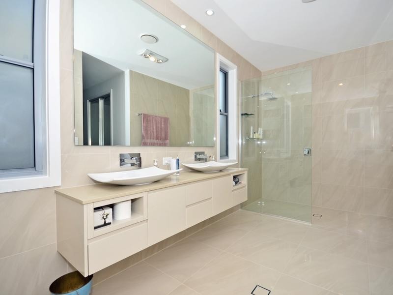 14 North Point Crescent, Pelican Waters QLD 4551