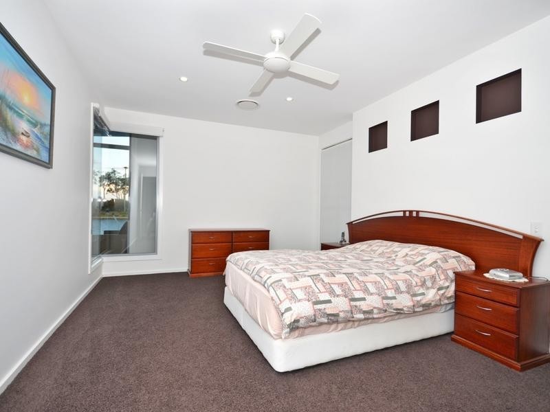 14 North Point Crescent, Pelican Waters QLD 4551