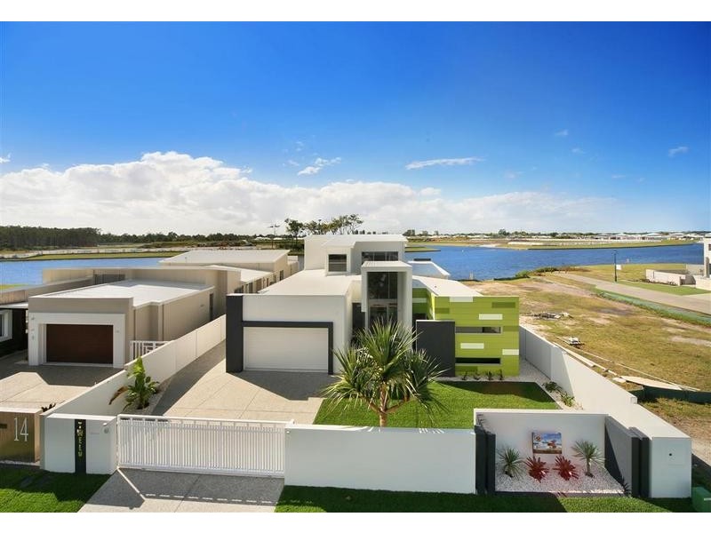 12 North Point Crescent, Pelican Waters QLD 4551