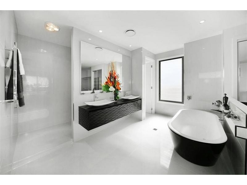 12 North Point Crescent, Pelican Waters QLD 4551