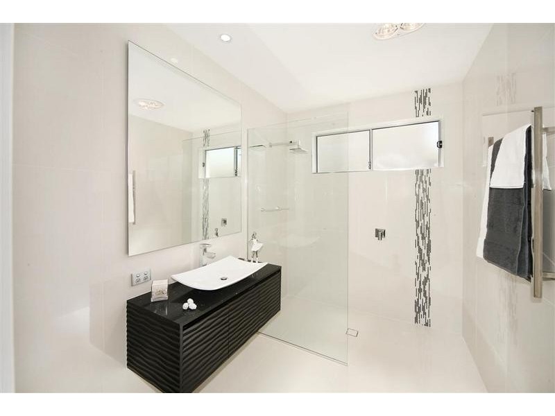 12 North Point Crescent, Pelican Waters QLD 4551