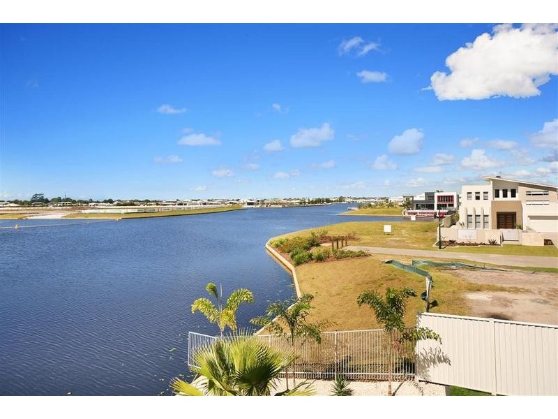 12 North Point Crescent, Pelican Waters QLD 4551