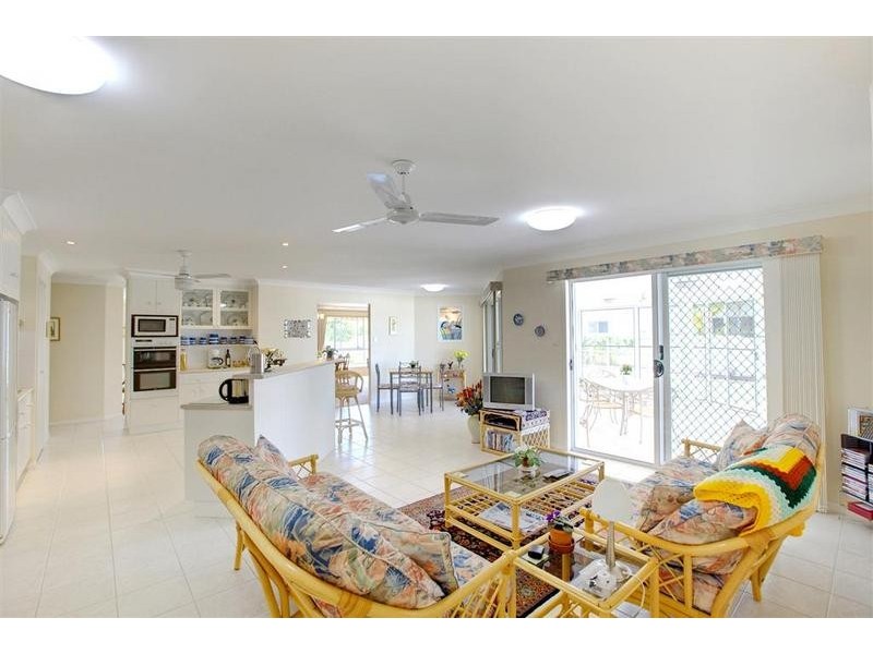 4 Olympic Lane, Pelican Waters QLD 4551