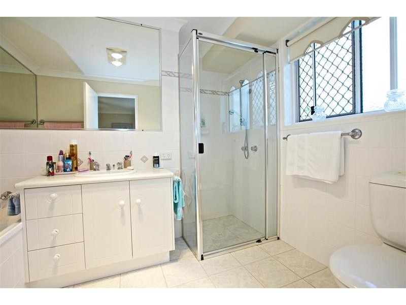 4 Olympic Lane, Pelican Waters QLD 4551