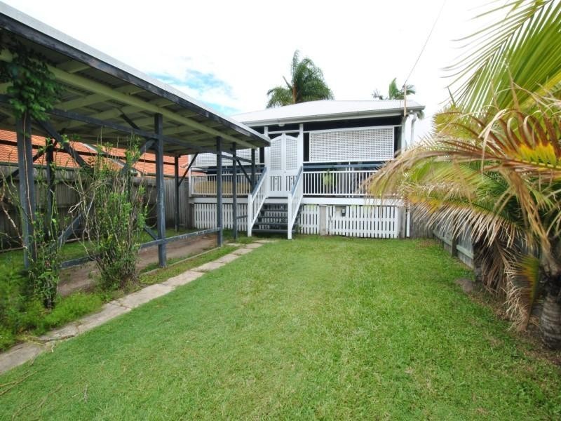 66 Omrah Avenue, Caloundra QLD 4551