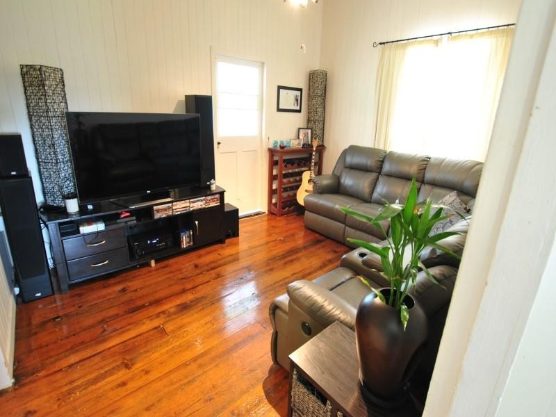 66 Omrah Avenue, Caloundra QLD 4551