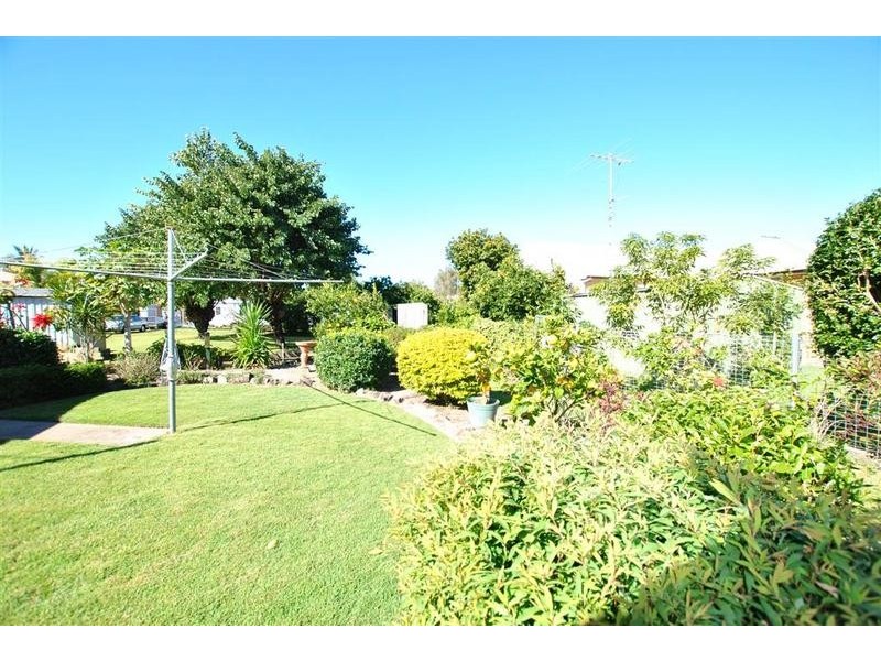 2/ 14 Onslow Street, Golden Beach QLD 4551