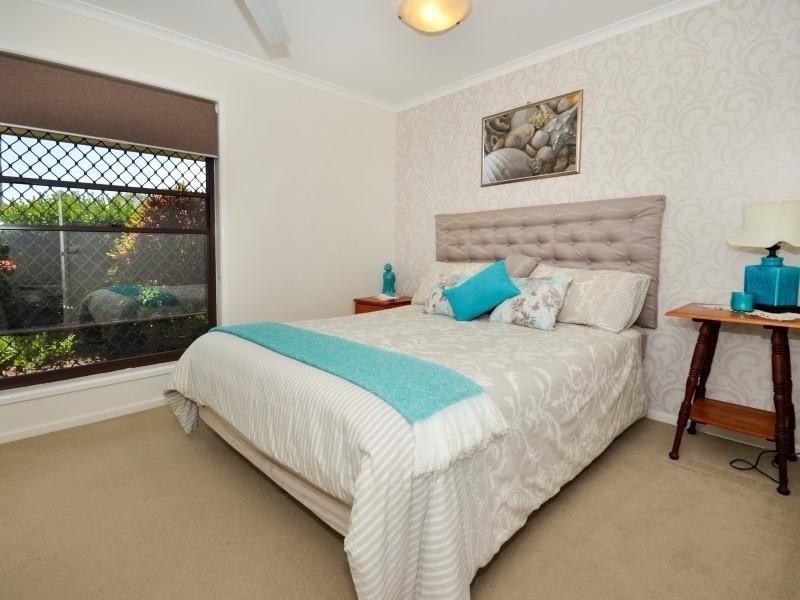 24 Onslow Street, Golden Beach QLD 4551