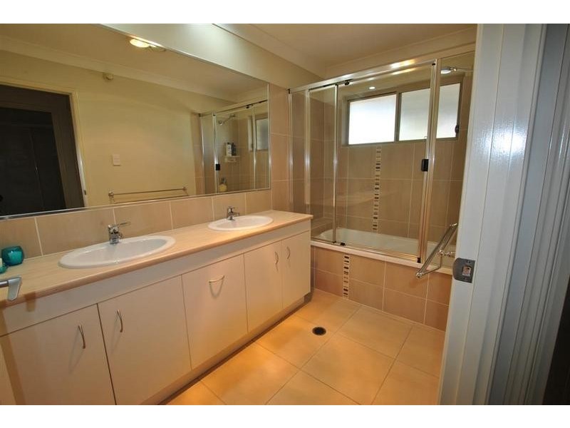 2 Orpheus Court, Little Mountain QLD 4551