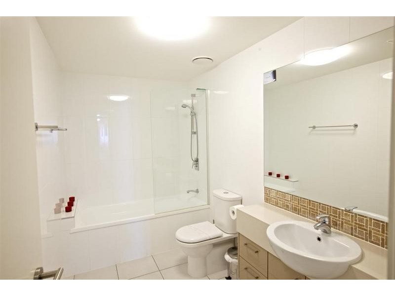 33/ 11 Canberra Terrace, Kings Beach QLD 4551