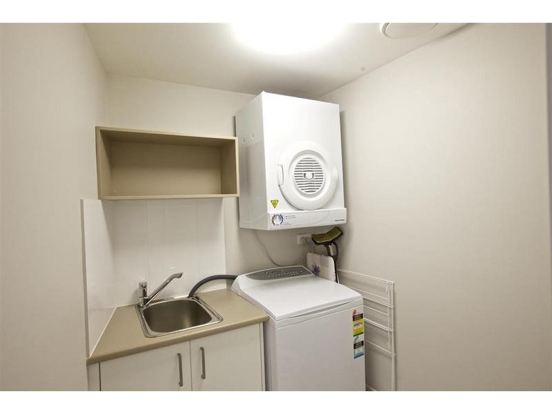 33/ 11 Canberra Terrace, Kings Beach QLD 4551