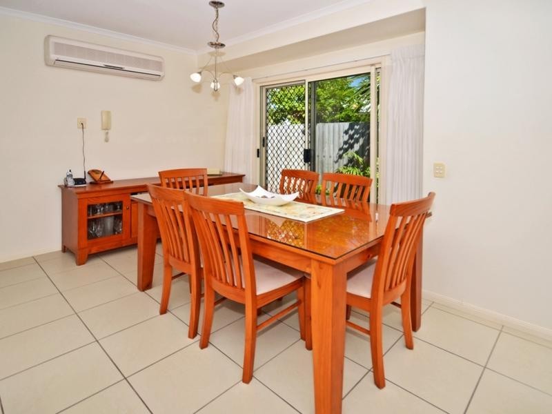 32 Oxford Parade, Pelican Waters QLD 4551