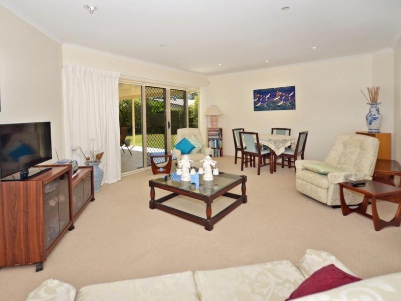 32 Oxford Parade, Pelican Waters QLD 4551