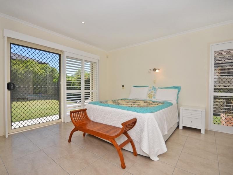 32 Oxford Parade, Pelican Waters QLD 4551