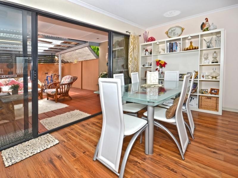 9/ 9A Browning Boulevard, Battery Hill QLD 4551