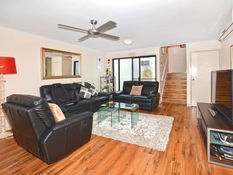 9/ 9A Browning Boulevard, Battery Hill QLD 4551