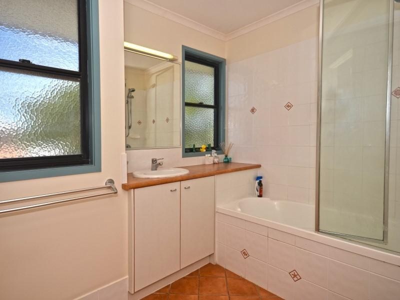 9/ 9A Browning Boulevard, Battery Hill QLD 4551
