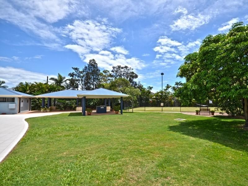9/ 9A Browning Boulevard, Battery Hill QLD 4551