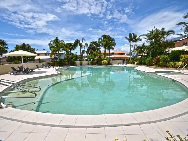 9/ 9A Browning Boulevard, Battery Hill QLD 4551