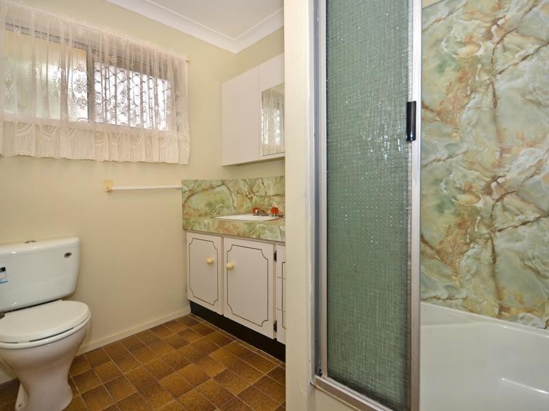 12 Palmer Avenue, Golden Beach QLD 4551