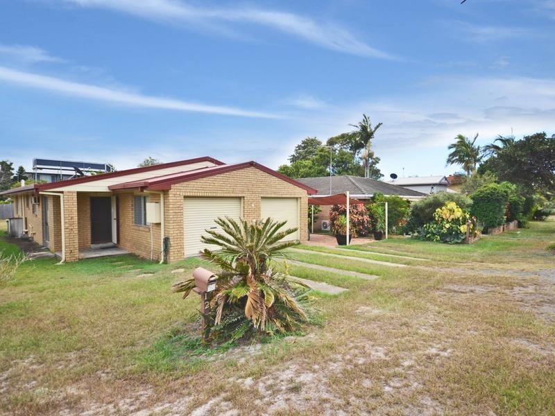 12 Palmer Avenue, Golden Beach QLD 4551