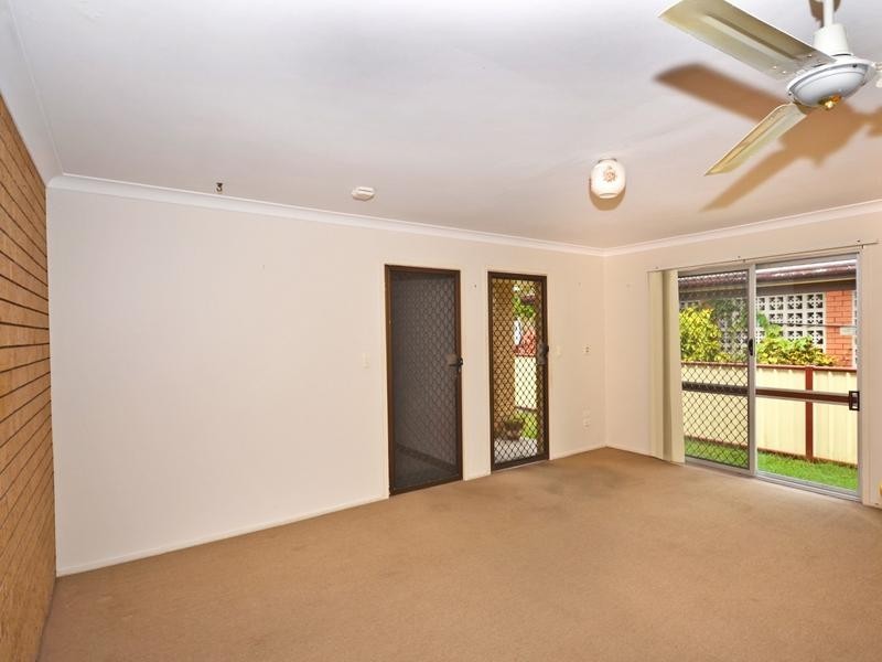 12 Palmer Avenue, Golden Beach QLD 4551